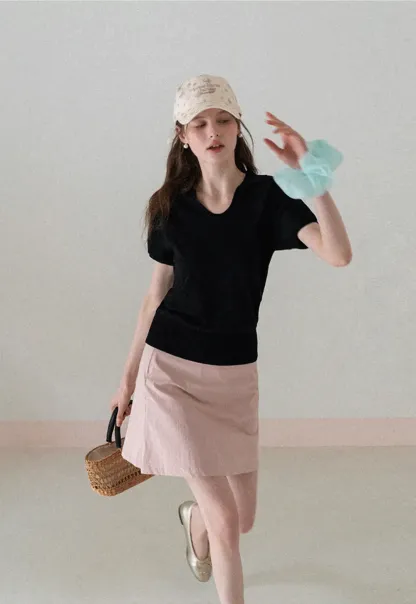 V Neck Short Sleeve Knit Sweater with Collar