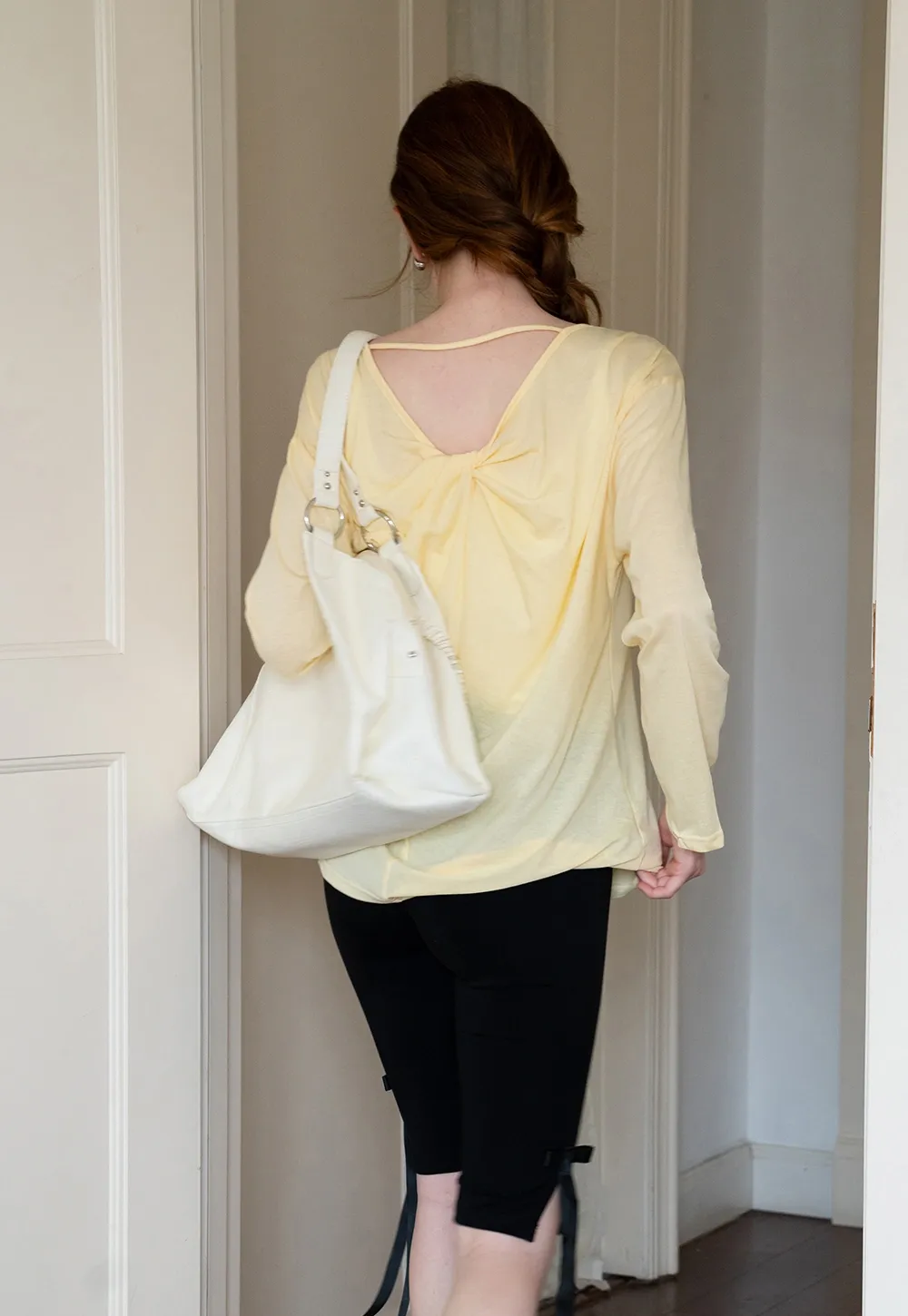 Women's Backless Long Sleeve T-Shirt