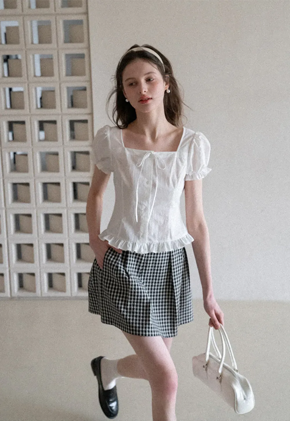 Square neck puff sleeve blouse with ruffle hem