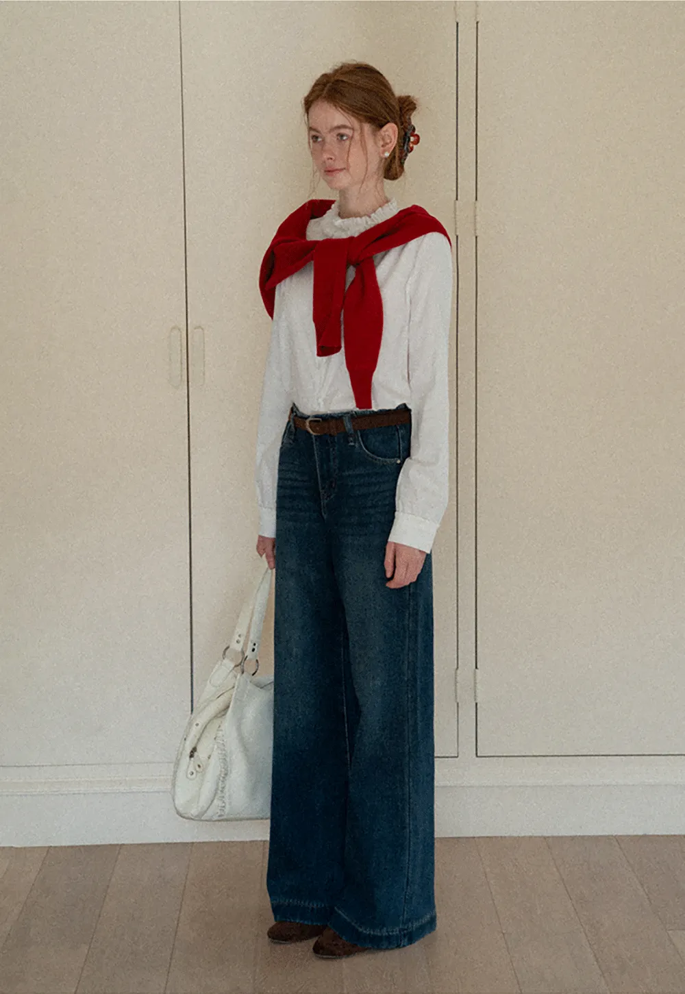 Elegant Blouse with Ruffled Collar and Cuffs