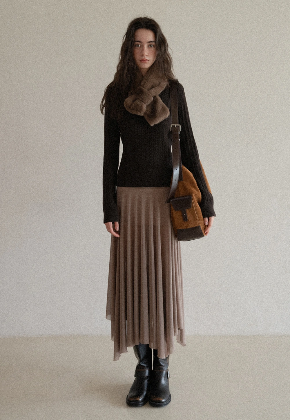 Womens V-Neck Cable Knit Sweater