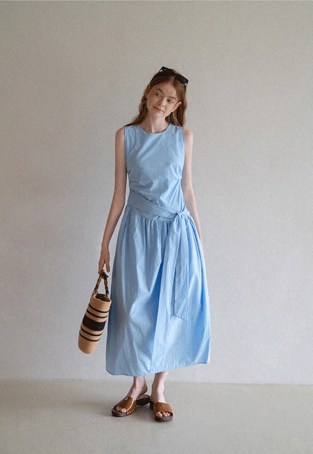 Women's Sleeveless Tie-Waist Midi Dress