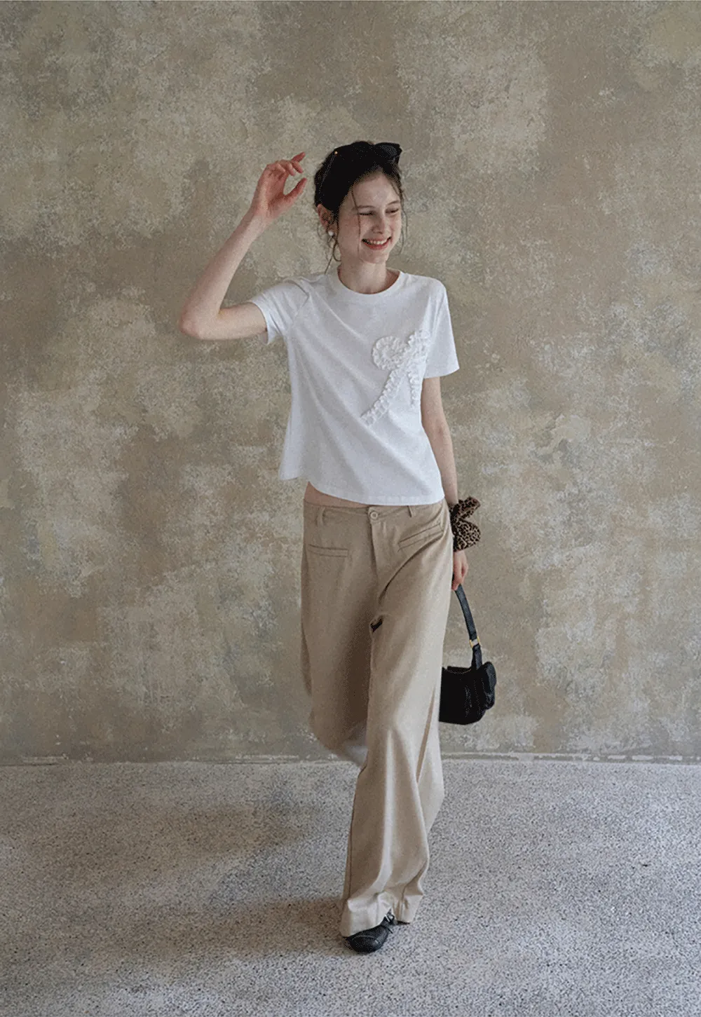 Women's Ruffled Bow Appliqué Cotton T-Shirt