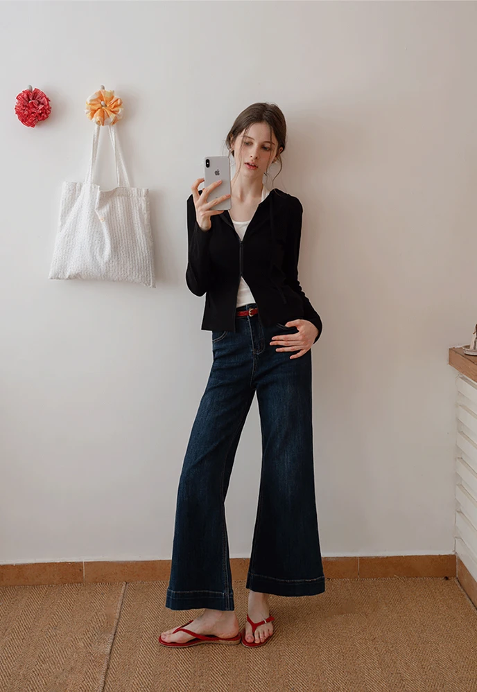 Belted Wide-Leg Jeans