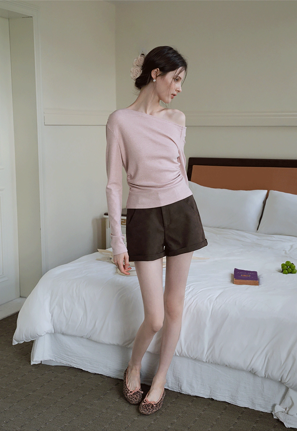 Women's Off-Shoulder Ruched Long-Sleeve Top