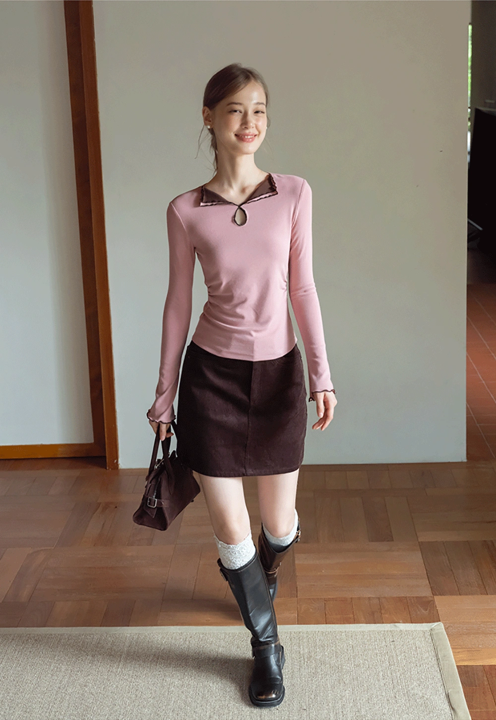 Contrast Trim V-Neck Long Sleeve Shoulder T-Shirt