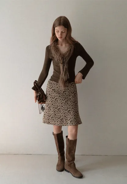 Women Faux Fur Collar Long Sleeve Knit Top