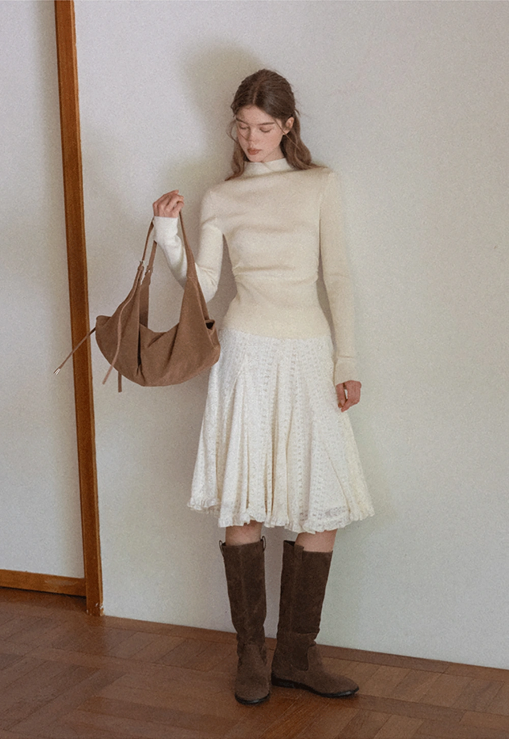 Elegant Ribbed Knit Turtleneck Sweater