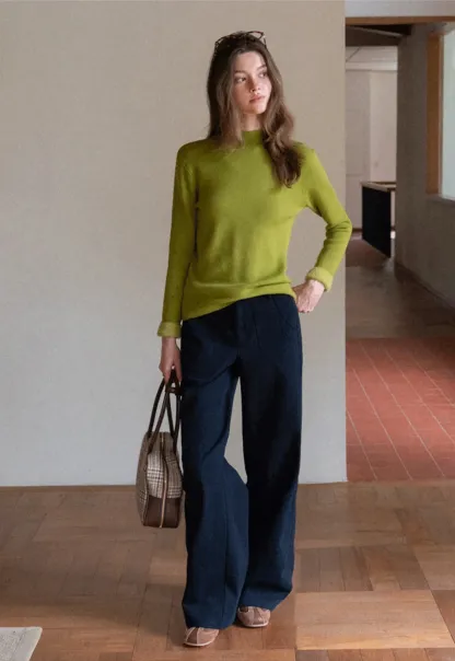 Women Soft Long Sleeve Crew Neck Sweater