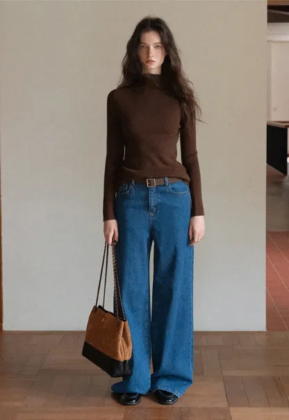 Chic Blue Wide-Legged High-Rise Jeans