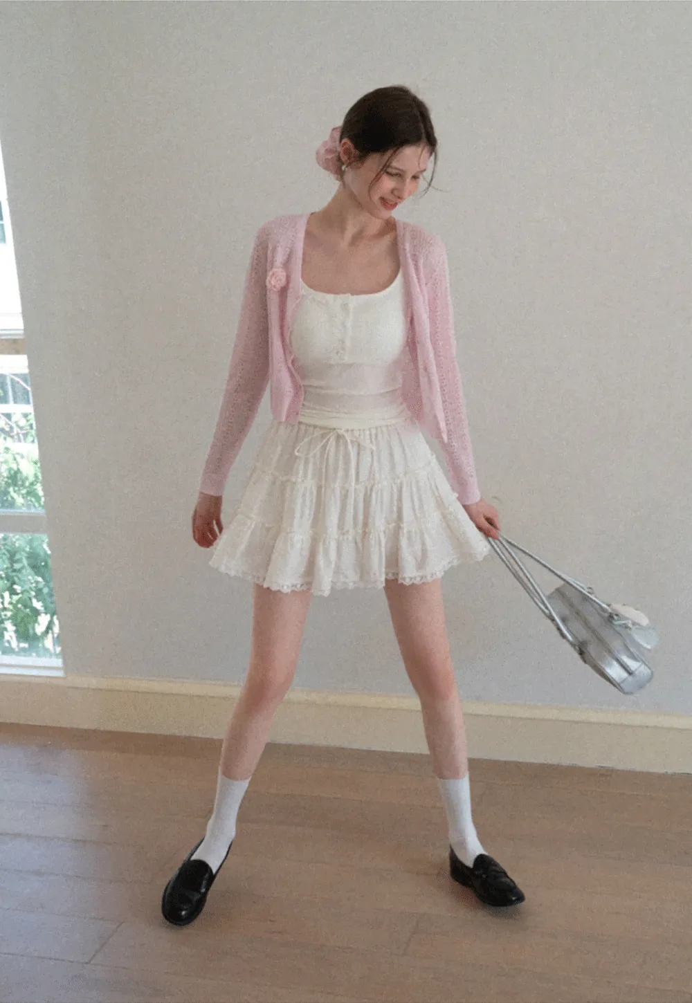 V Neck Cropped Knit Cardigan with Floral Button