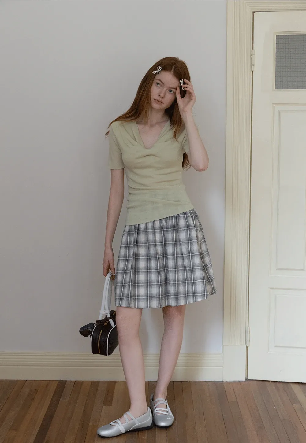 Women's Twist Neck Short Sleeve Knit Top