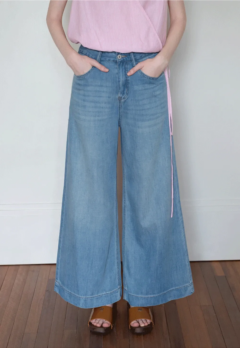 Women’s High Waist Wide Leg Jeans