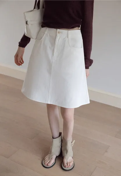 Women's A-Line Mini Skirt with Pockets