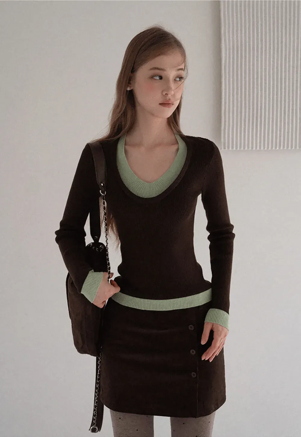 Contrast Trim V Neck Knit Top