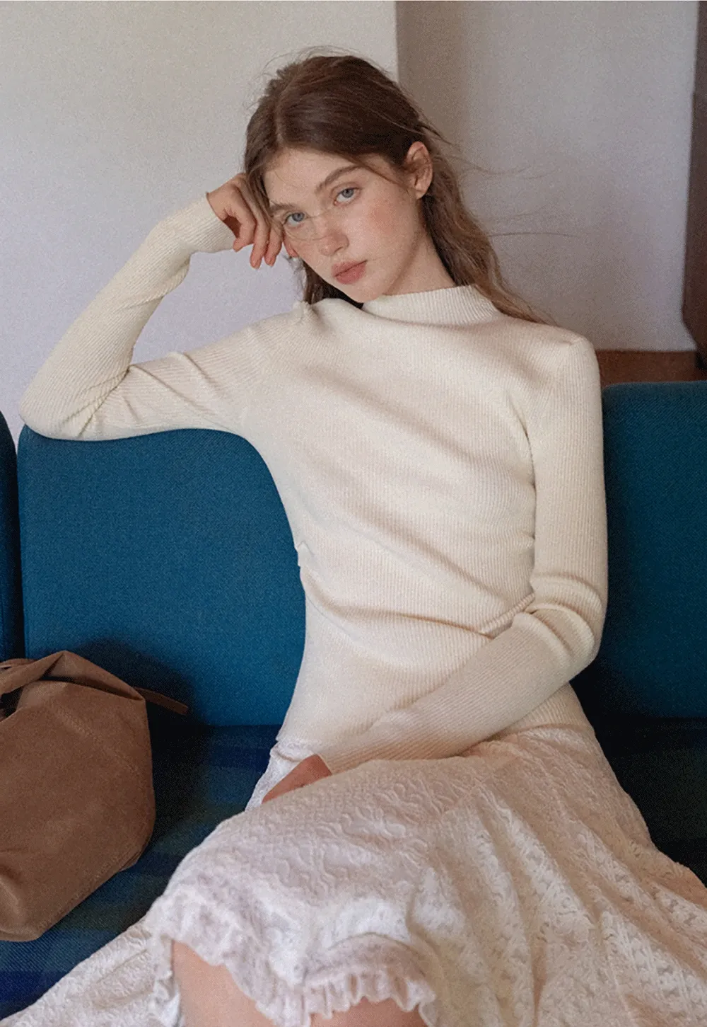 Elegant Ribbed Knit Turtleneck Sweater