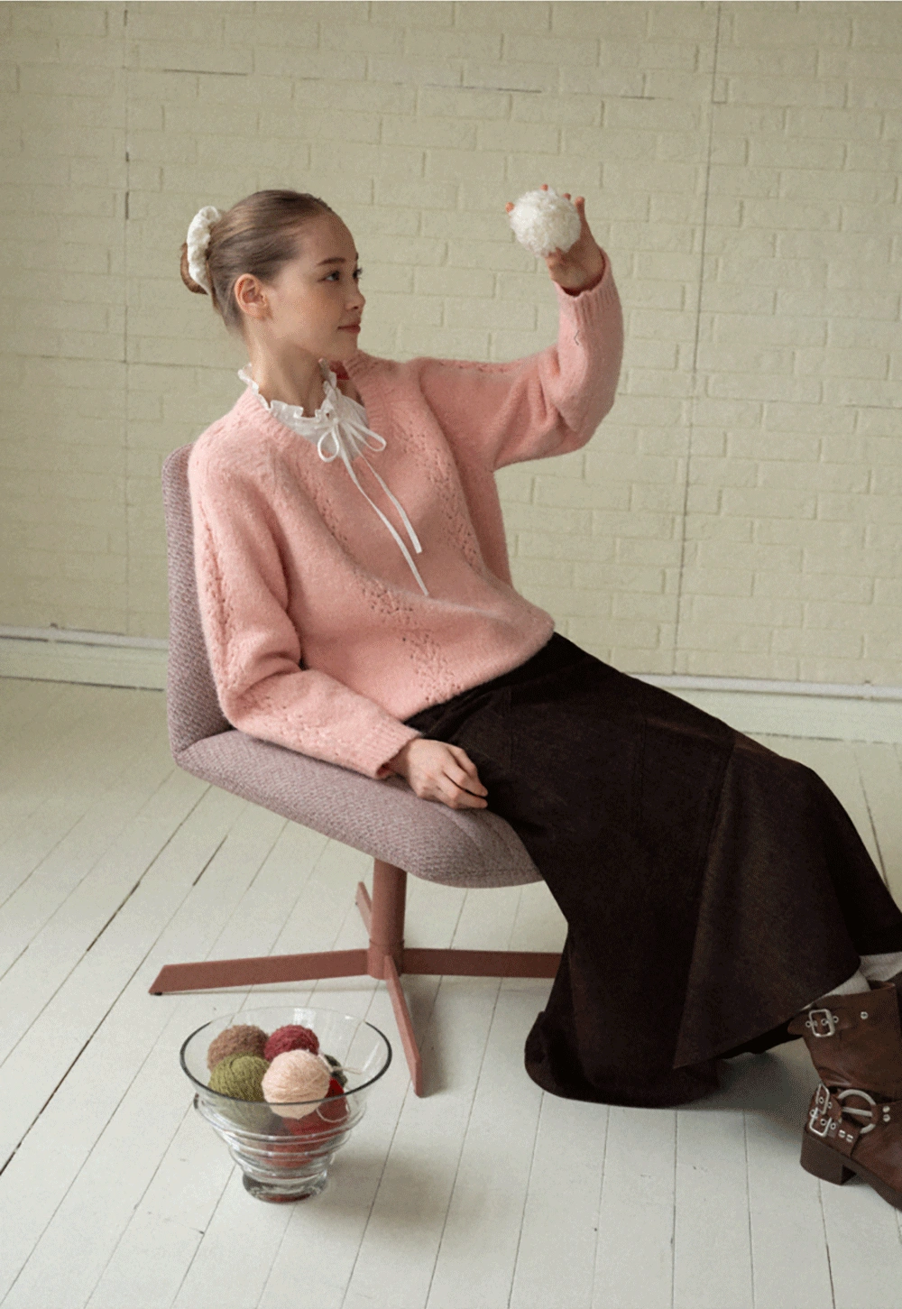 Women Soft Pink V-Neck Knit Sweater