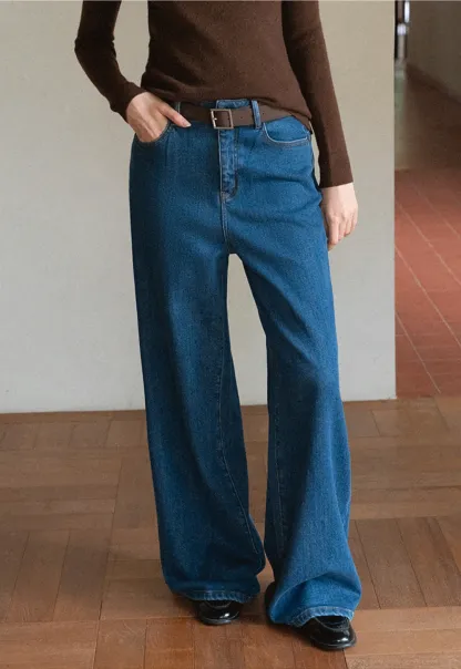 Chic Blue Wide-Legged High-Rise Jeans