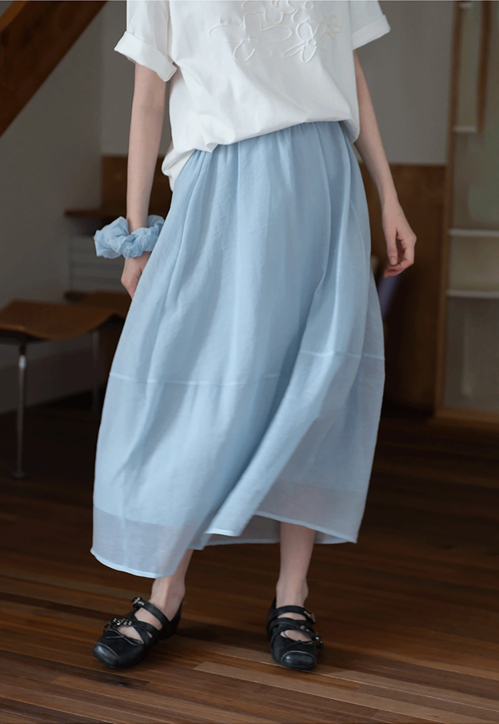 Women’s Elastic-Waist Flowy Midi Skirt