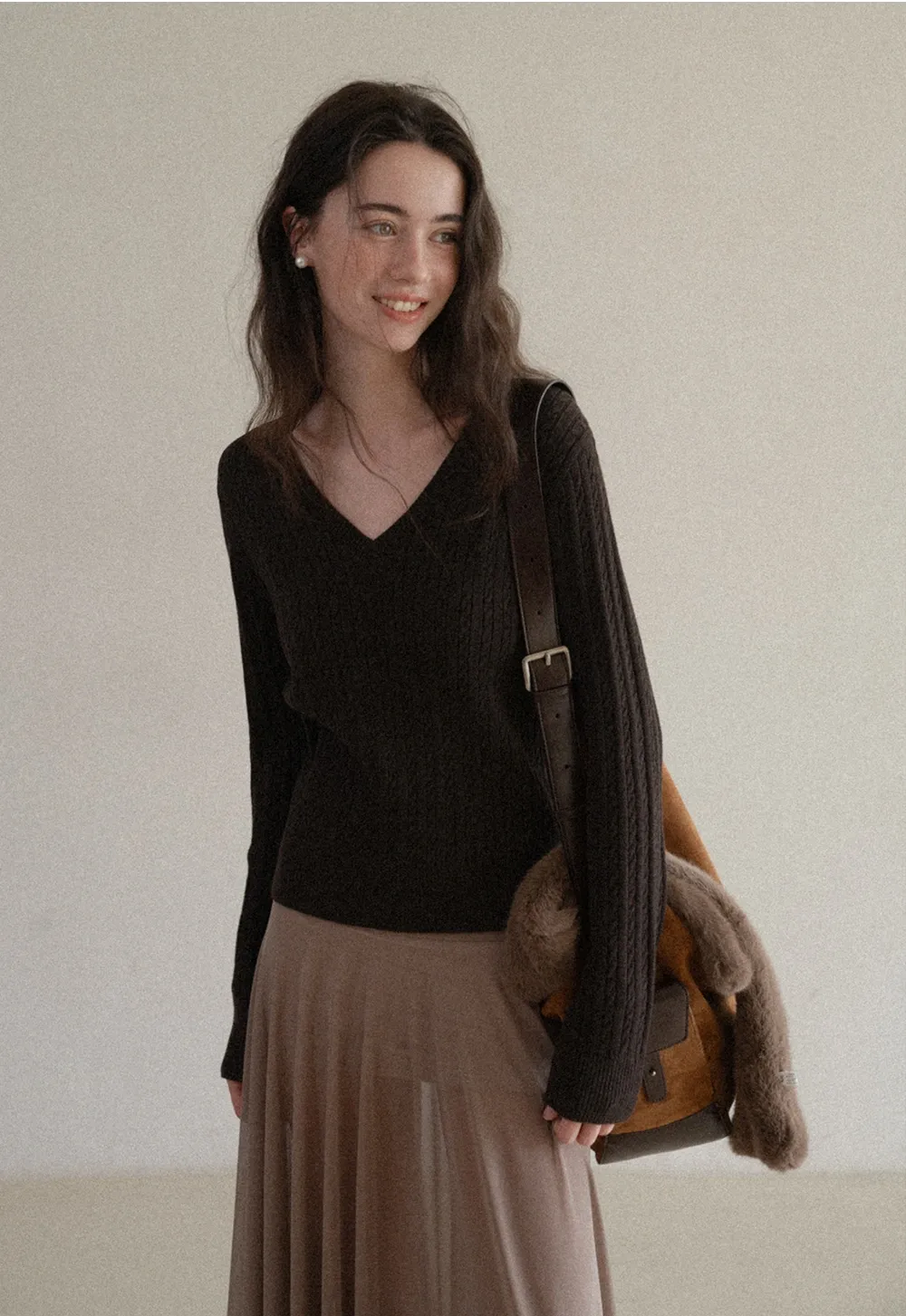 Womens V-Neck Cable Knit Sweater