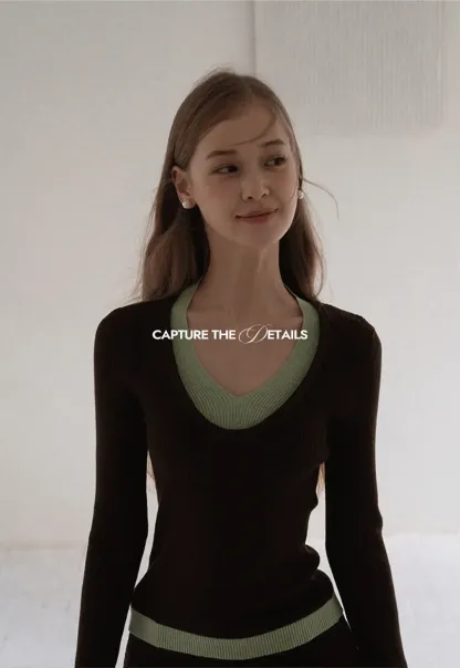Contrast Trim V Neck Knit Top