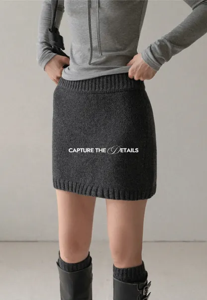 Ribbed Knit Mini Skirt