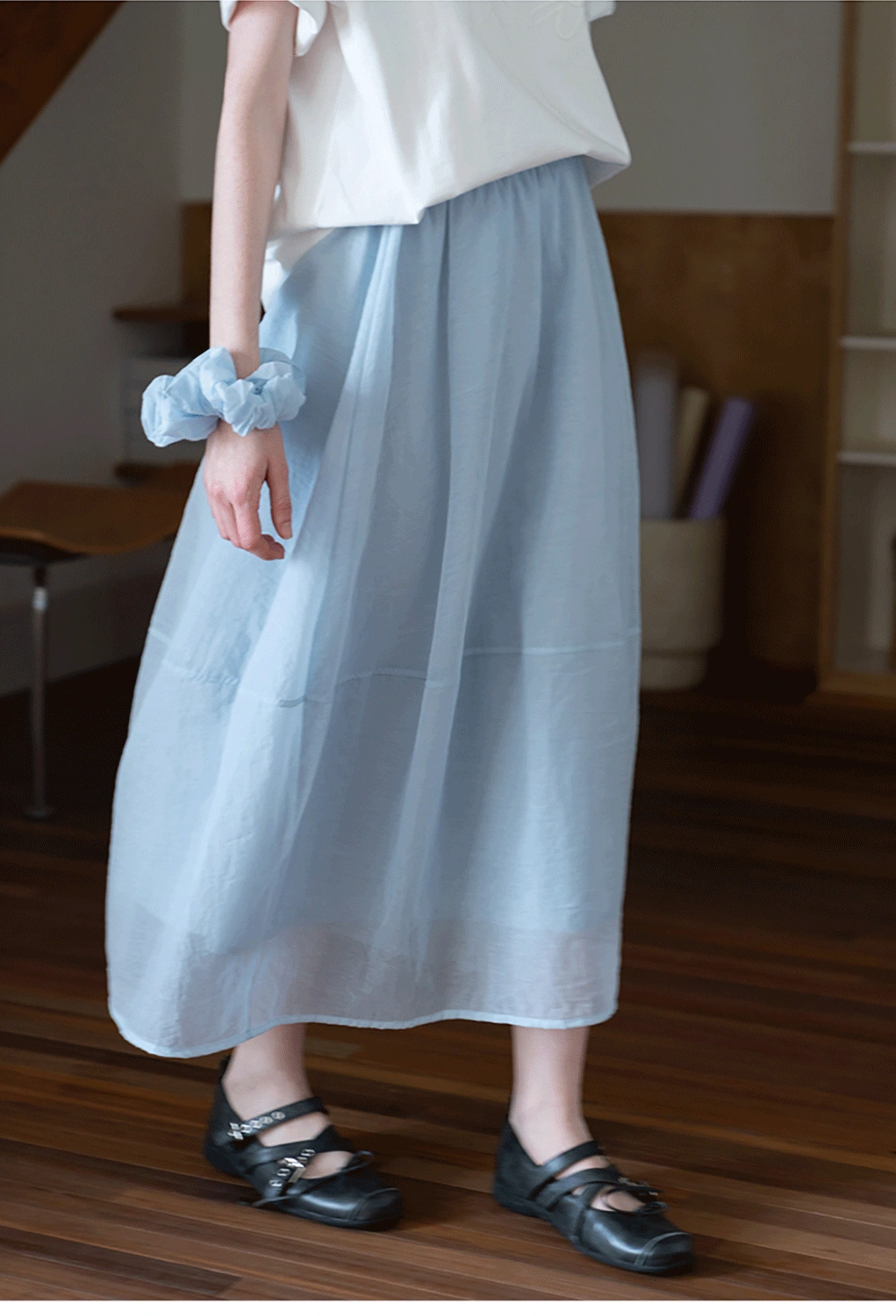 Women’s Elastic-Waist Flowy Midi Skirt