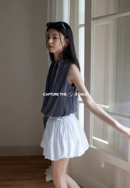 Women’s Gingham Tie-Neck Sleeveless Top