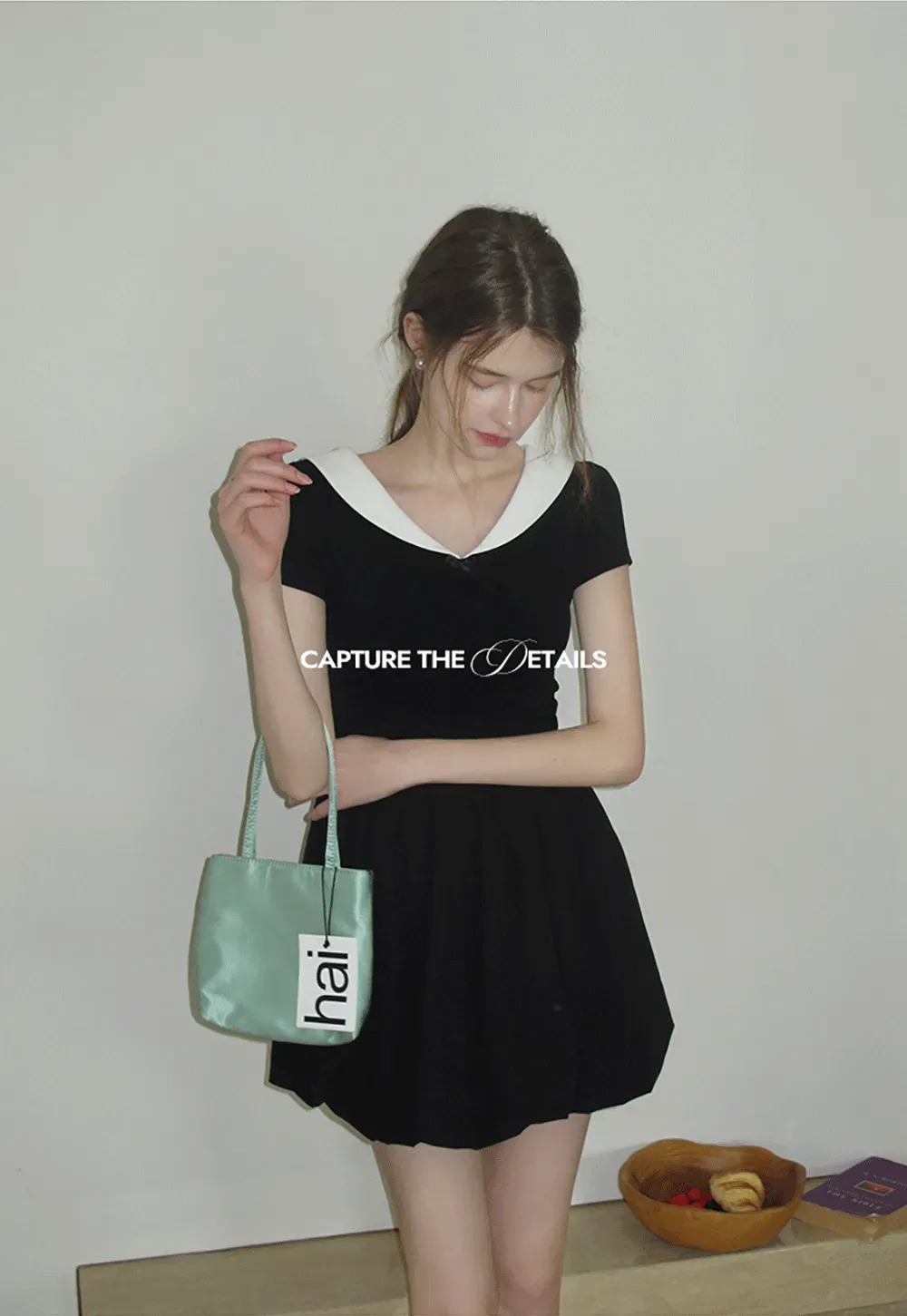 Contrast Collar Puff Sleeve Mini Dress
