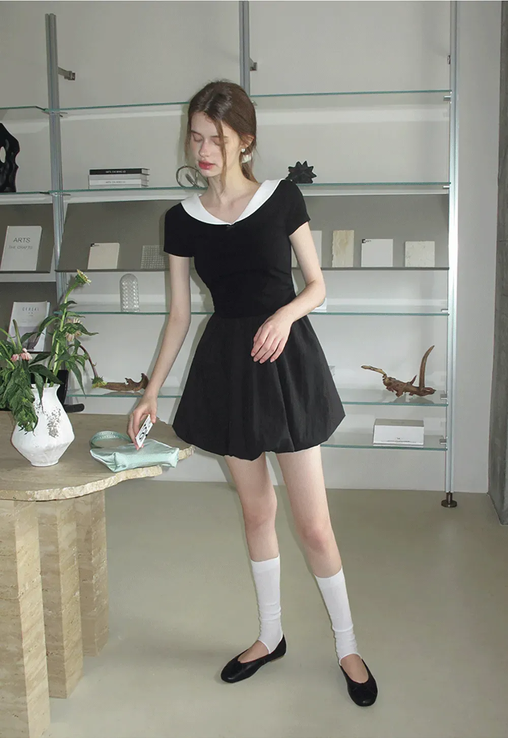 Contrast Collar Puff Sleeve Mini Dress