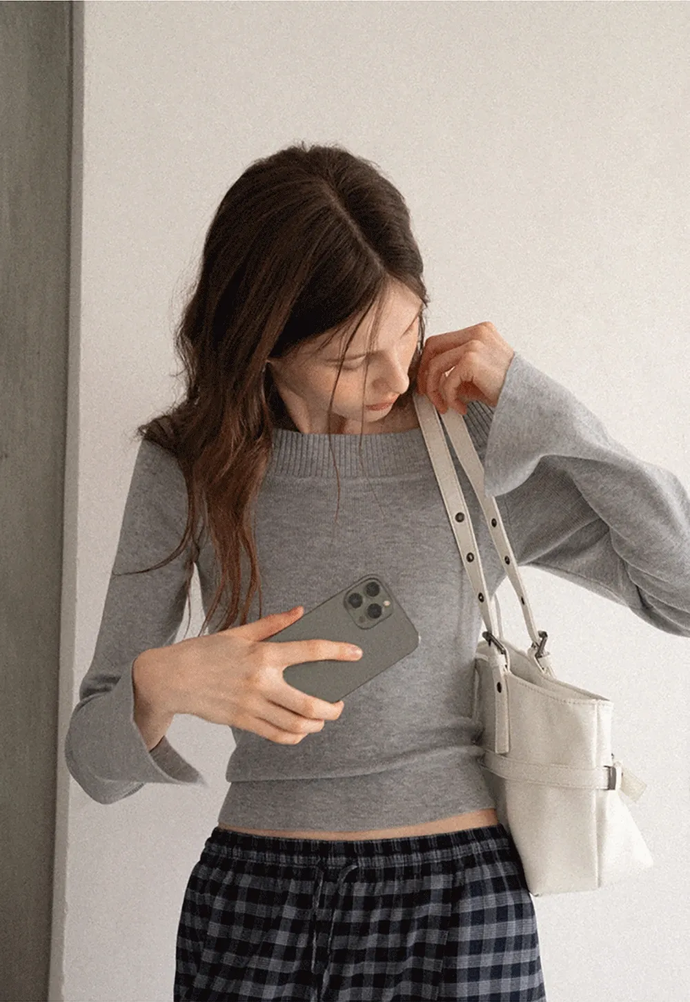 Women's Off-Shoulder Ribbed Knit Top