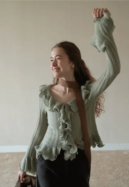 Womens Ruffle Hem Flared Sleeve Knit Top