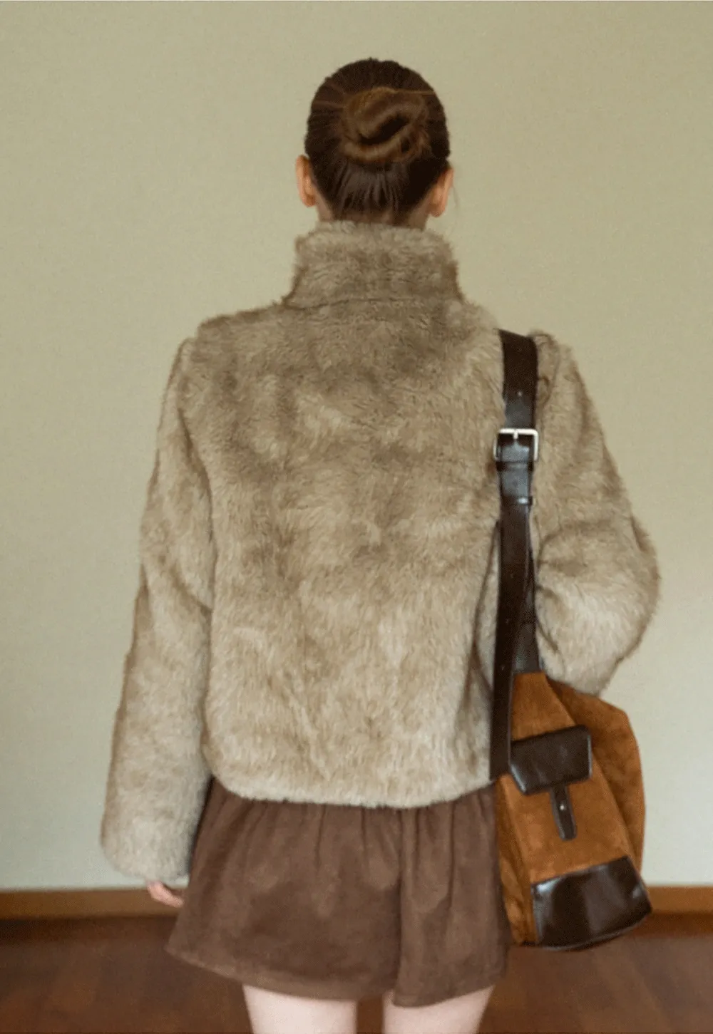 Women Faux Fur Cropped Jacket with Buckle Closure