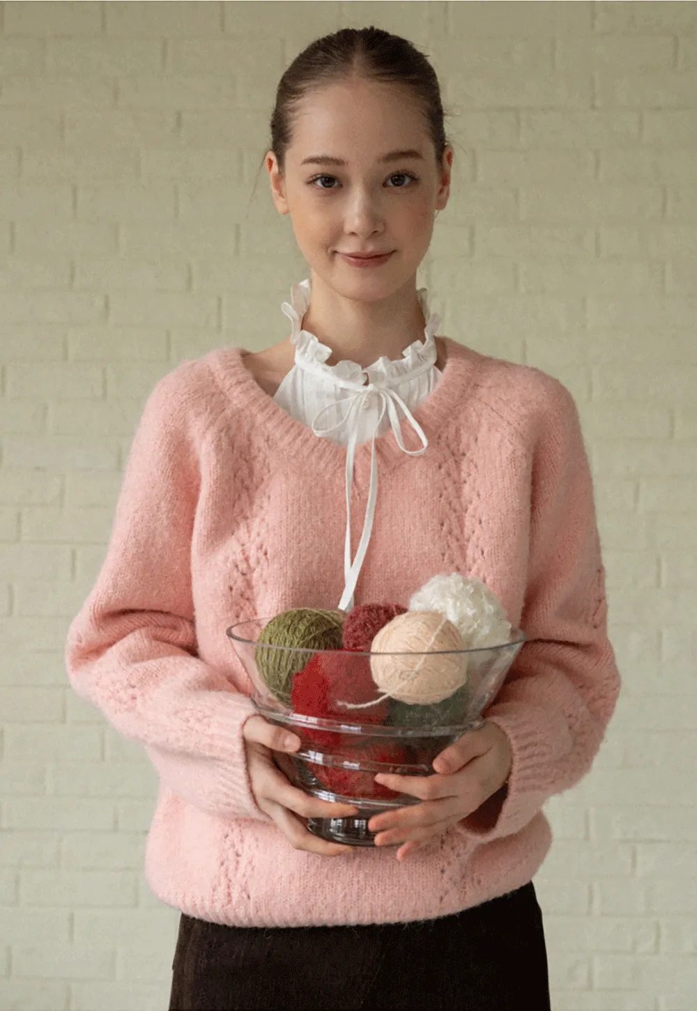 Women Soft Pink V-Neck Knit Sweater