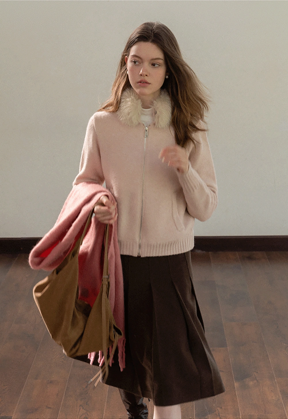 Women’s High-Waisted Pleated Skirt in Brown