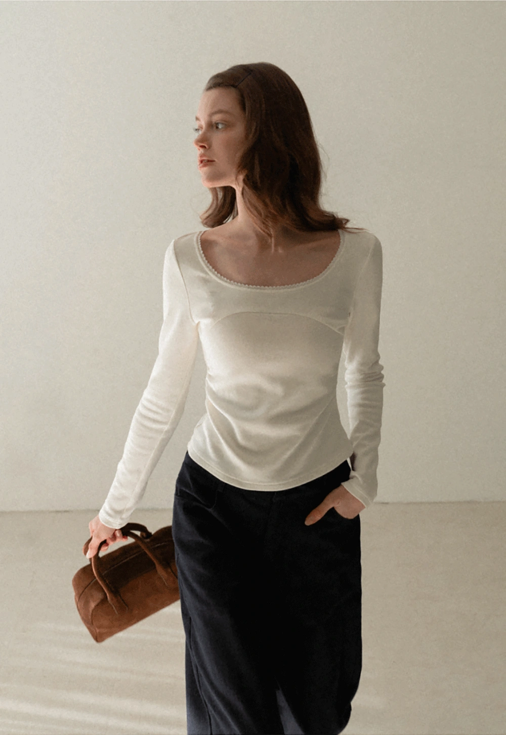 Women High-Waisted Wide-Leg Jeans