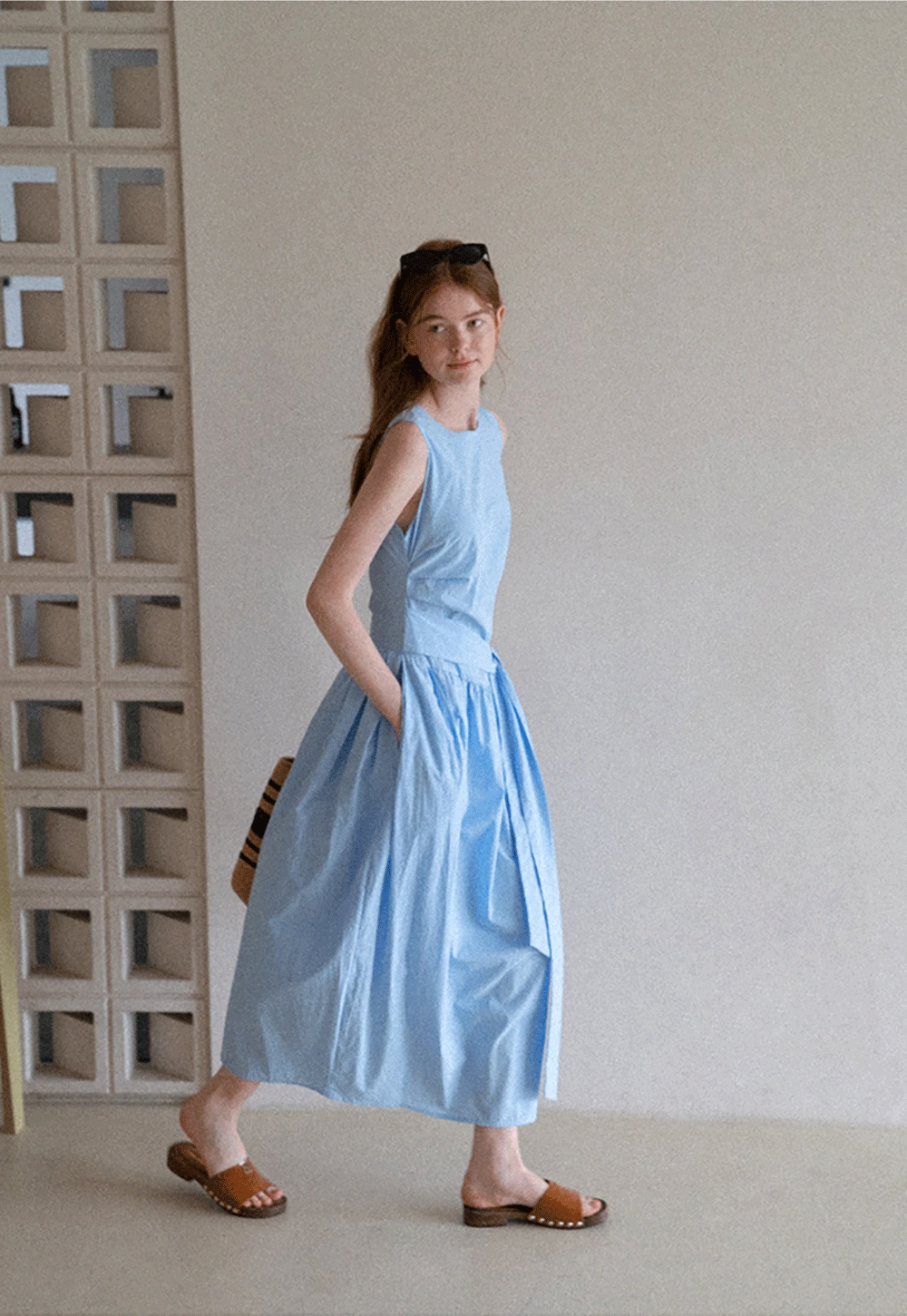 Women's Sleeveless Tie-Waist Midi Dress