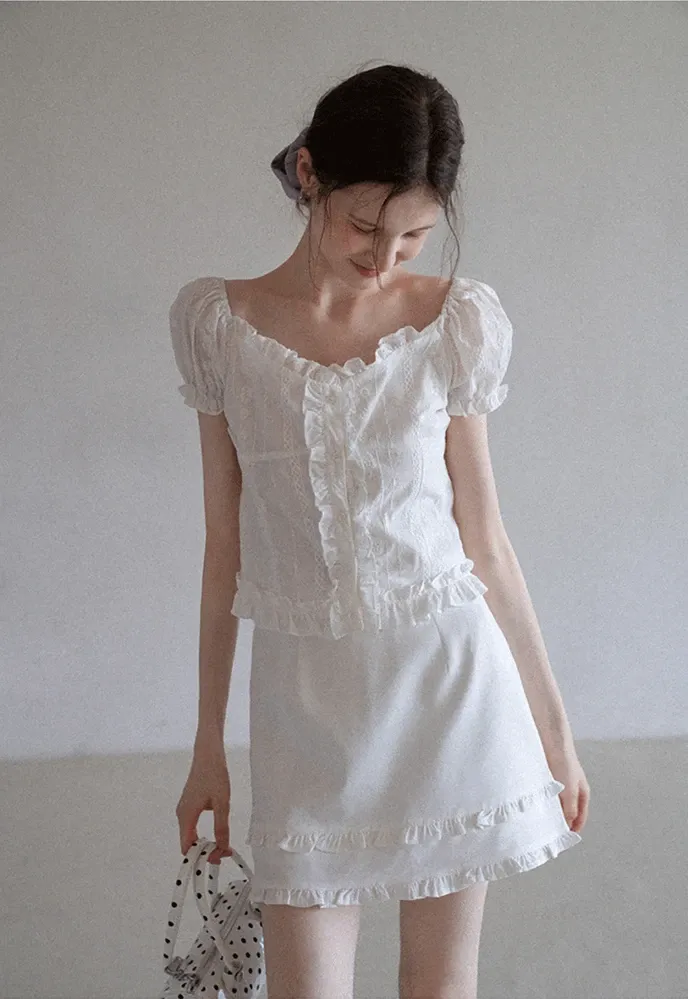 Women’s Puff Sleeve Ruffle Button Blouse