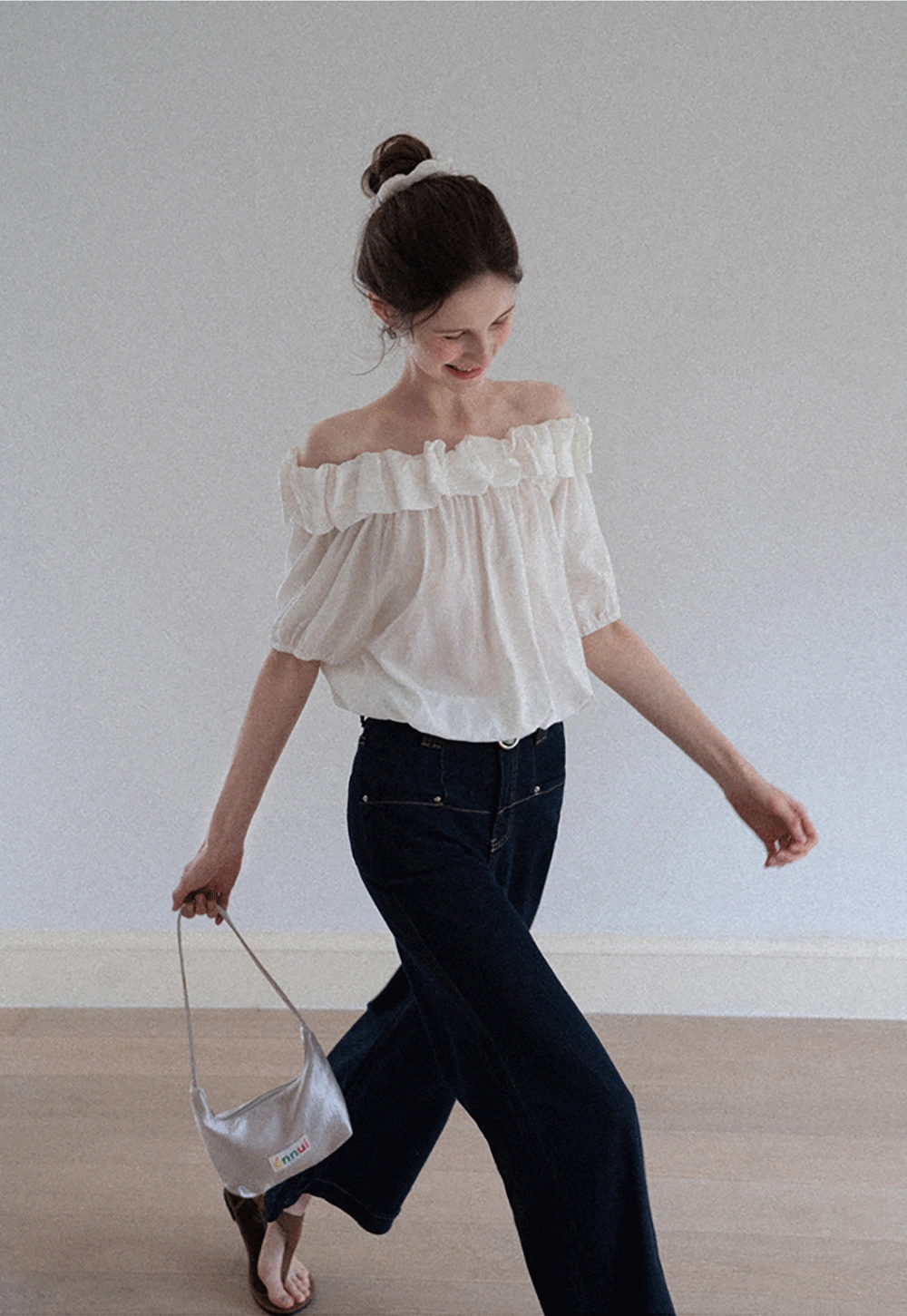 Wide-Leg Belted Jeans