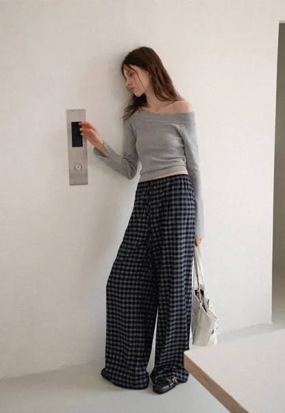 Women's Off-Shoulder Ribbed Knit Top