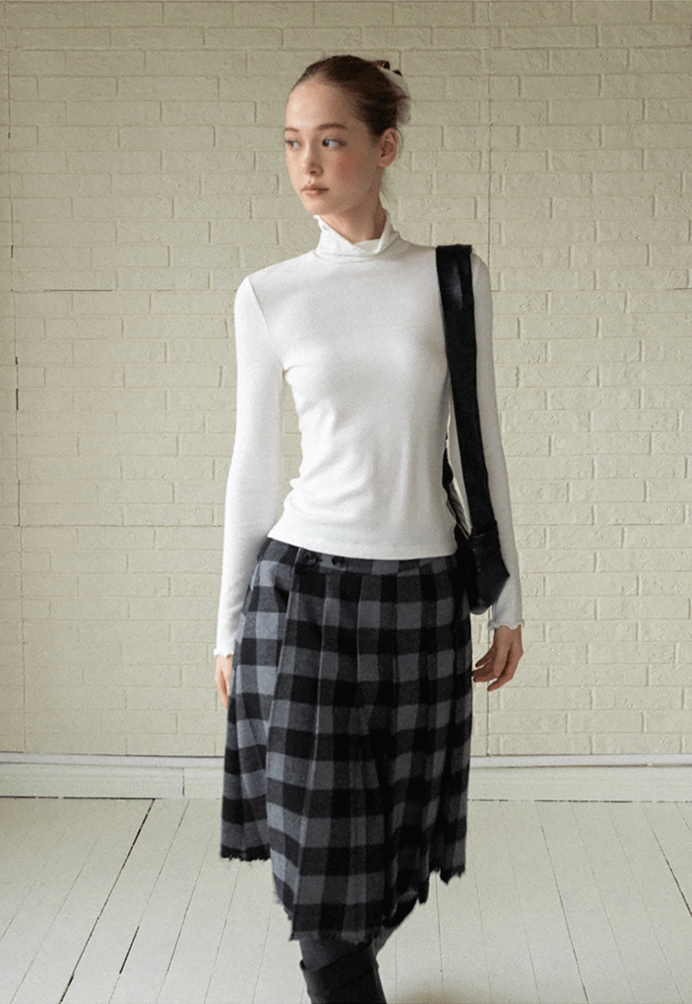 Women’s White Long Sleeve Turtleneck Top