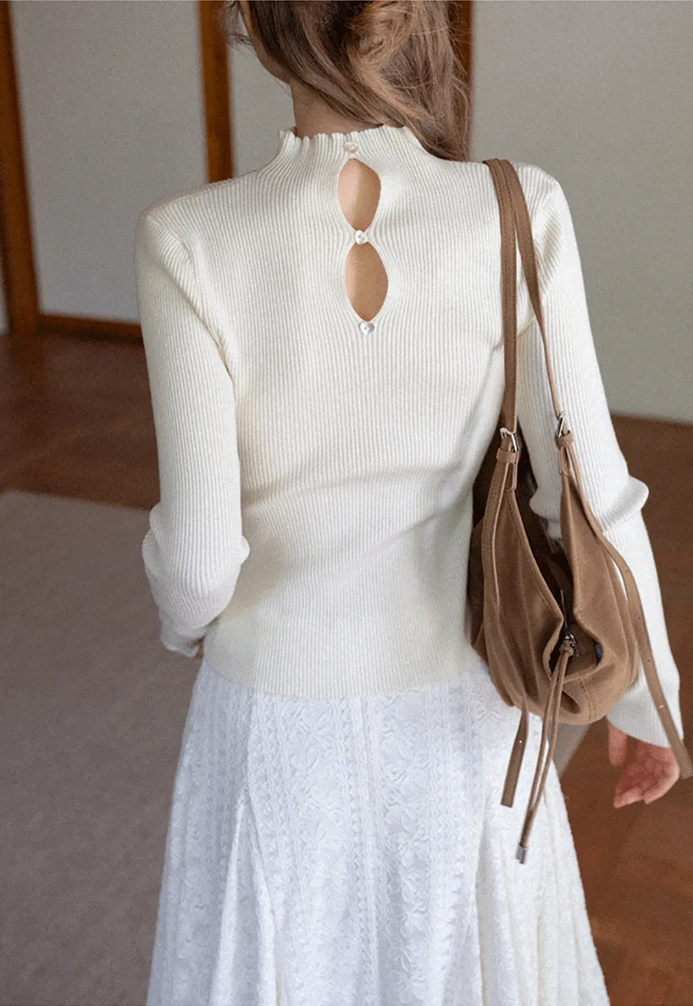 Elegant Ribbed Knit Turtleneck Sweater