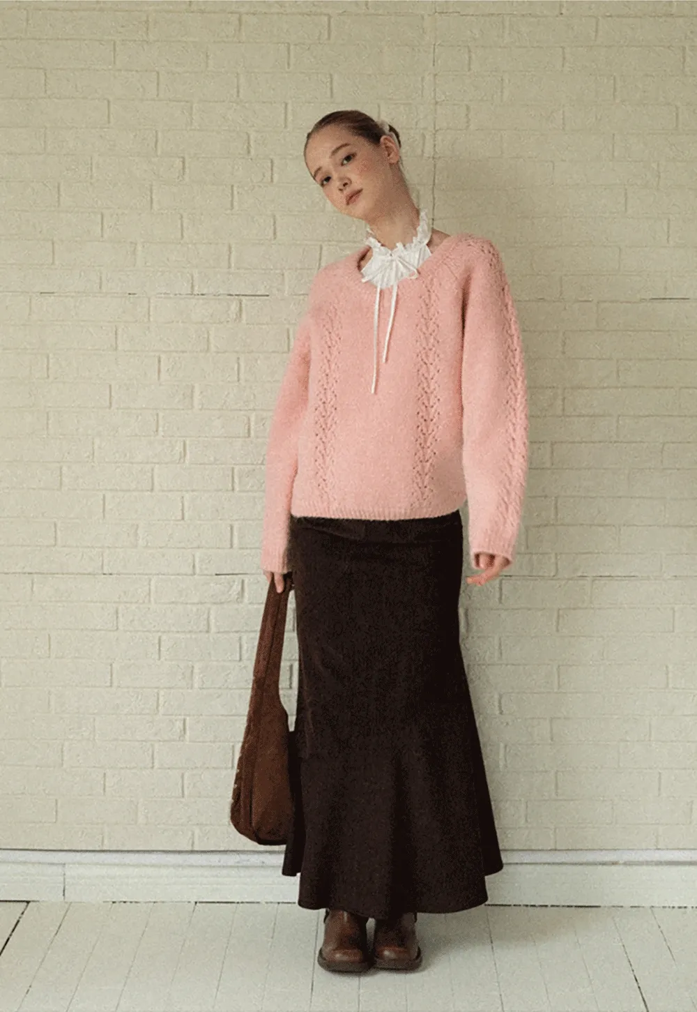 Women Soft Pink V-Neck Knit Sweater