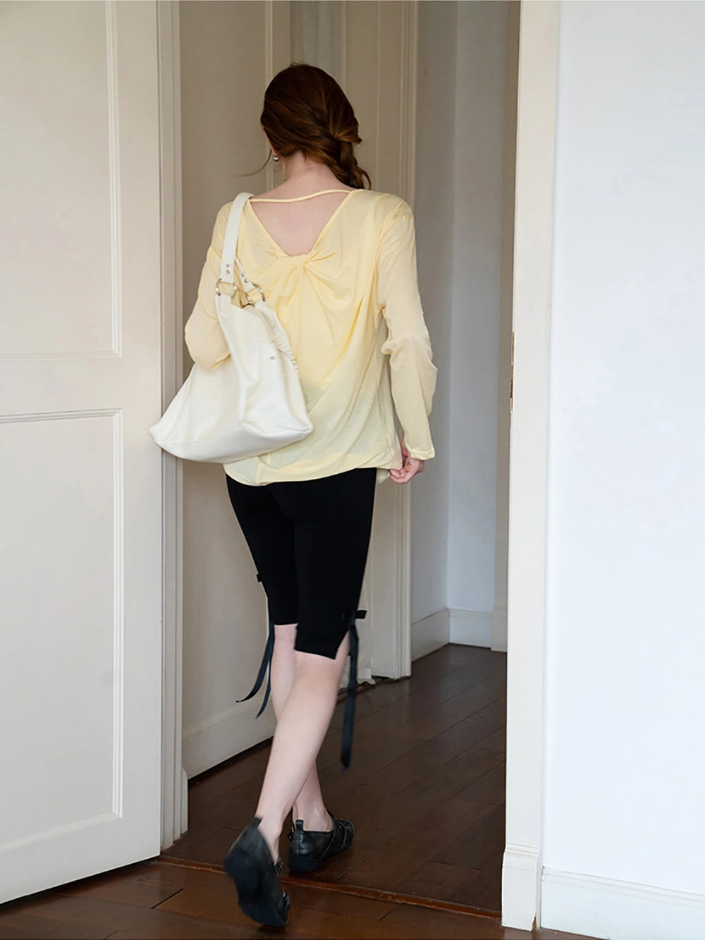 Women's Backless Long Sleeve T-Shirt