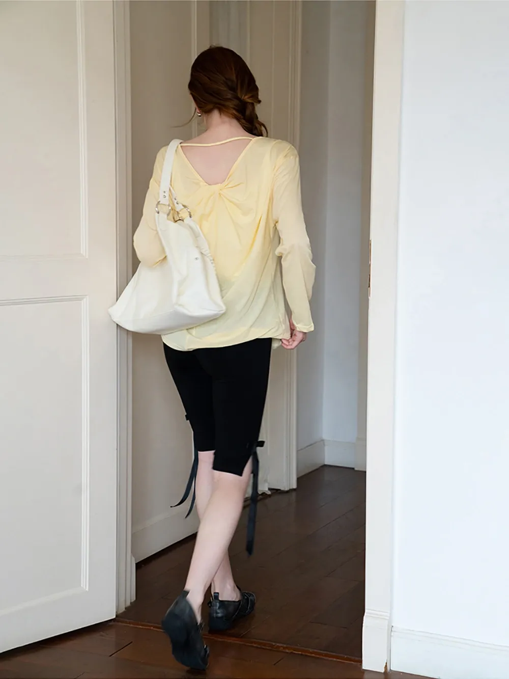 Women's Backless Long Sleeve T-Shirt