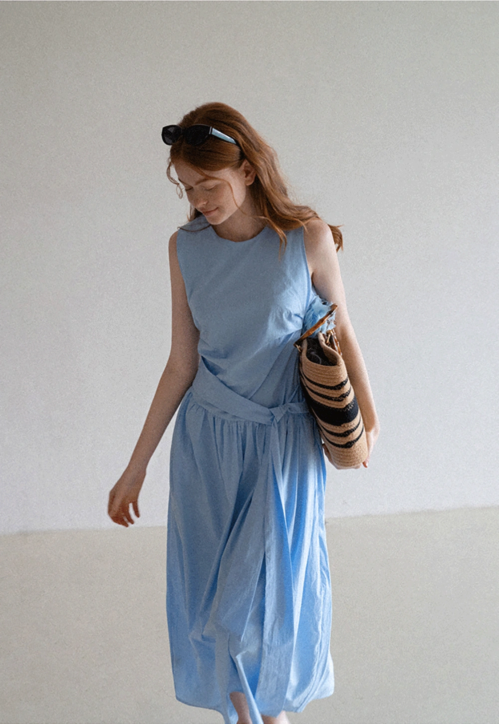 Women's Sleeveless Tie-Waist Midi Dress