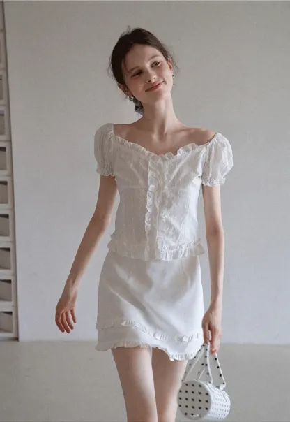 Women’s Puff Sleeve Ruffle Button Blouse