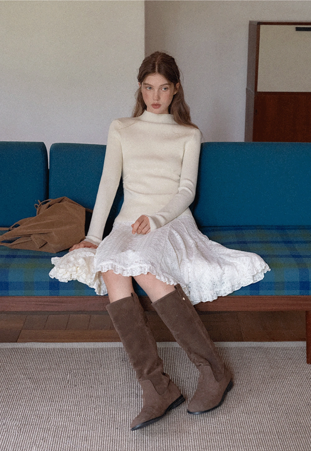 Elegant Ribbed Knit Turtleneck Sweater