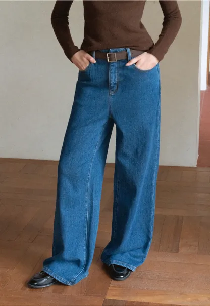 Chic Blue Wide-Legged High-Rise Jeans