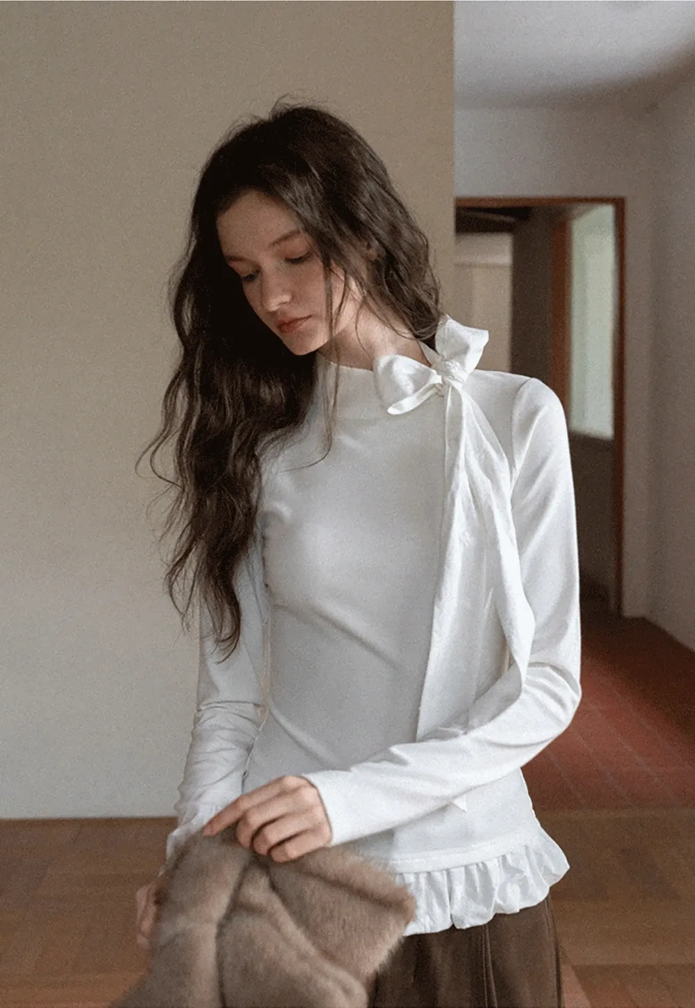 Fashionable White Long Sleeve Tee